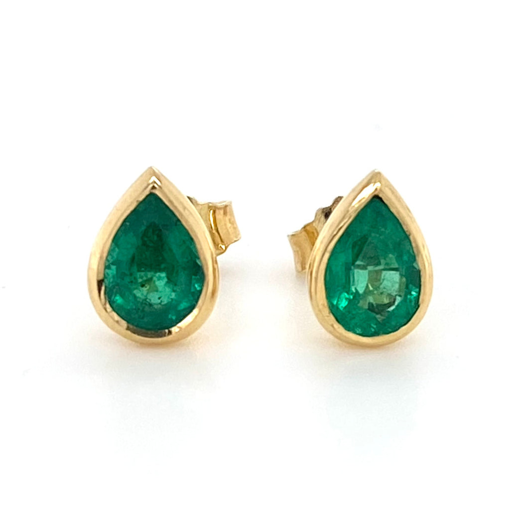 22ct Yellow Gold, Pear-Shaped Emerald Stud Earrings