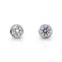Load image into Gallery viewer, 18ct White Gold, 0.52ct G SI1 Diamond Stud Earrings
