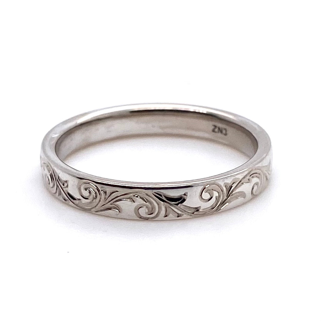 18ct White Gold Engraved Wedding Ring