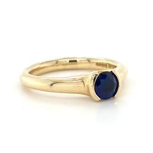 Load image into Gallery viewer, 18ct Yellow Gold Sapphire Ring

