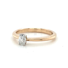 Load image into Gallery viewer, 18ct Red Gold &amp; Platinum 0.25ct Oval Diamond Ring
