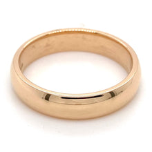 Load image into Gallery viewer, 18ct Red Gold, 5mm Traditonal Court Wedding Ring
