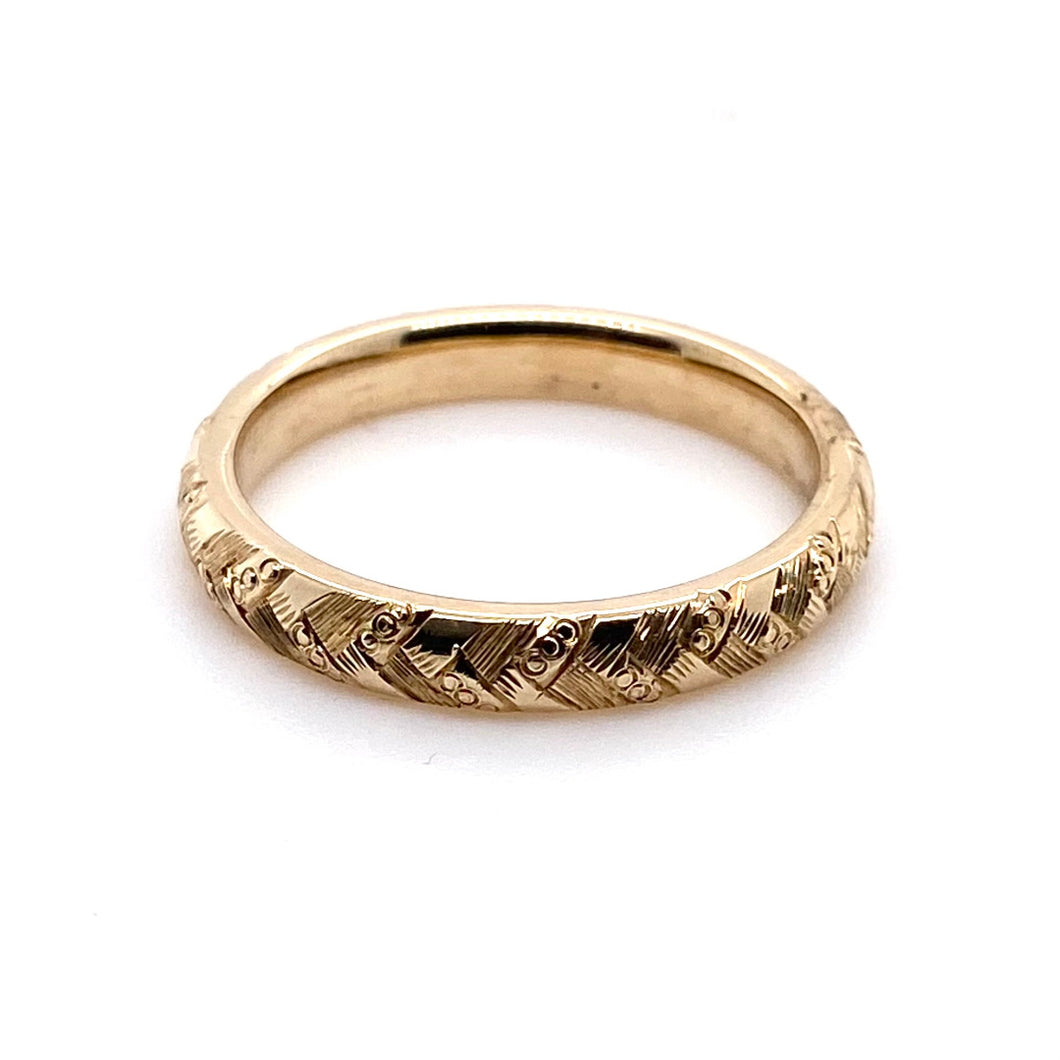 9ct Yellow Gold Engraved Wedding Ring