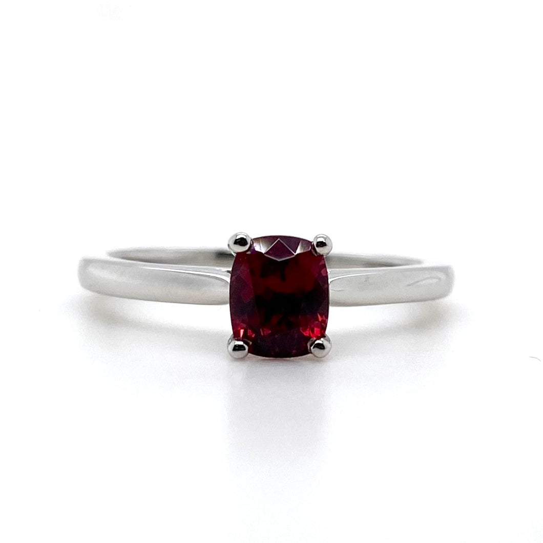 Platinum, 0.76ct Red Spinel Ring