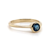 Load image into Gallery viewer, 9ct Yellow Gold Topaz Ring
