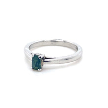 Load image into Gallery viewer, Platinum, 0.42ct Emerald-Cut Green Sapphire Ring
