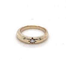 Load image into Gallery viewer, 9ct Yellow Gold, Star-Set Diamond Ring
