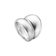 Load image into Gallery viewer, Curve Ring Silver, Small
