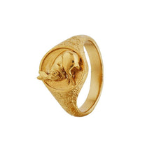 Load image into Gallery viewer, Ornately Engraved Signet Ring with Sleeping Hare, Gold
