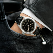 Load image into Gallery viewer, Khaki Field Murph Auto 42mm, Black Dial &amp; Leather Strap
