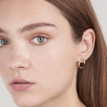 Load image into Gallery viewer, Quill Small Hoop Earrings, Yellow Gold Vermeil
