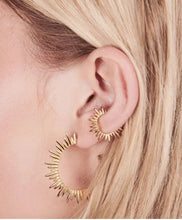 Load image into Gallery viewer, Electric Goddess Ear Cuff, Gold
