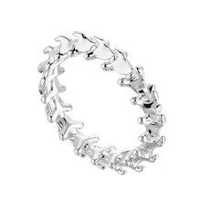 Load image into Gallery viewer, Serpent&#39;s Trace Band Ring, Silver
