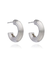 Load image into Gallery viewer, Chunky Ridged Hoops, Silver

