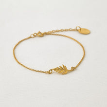 Load image into Gallery viewer, Little Fern Leaf Bracelet, Gold

