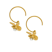 Load image into Gallery viewer, Flying Bee Pearl Hoop Earrings, Gold

