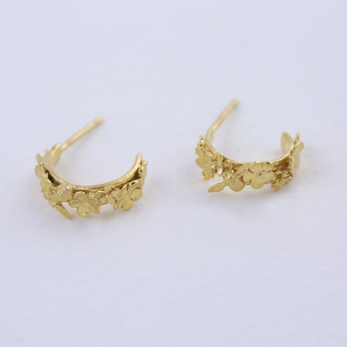 Floral Huggy Hoops with Itsy Bitsy Bee, Gold