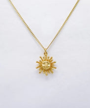 Load image into Gallery viewer, Daydreaming Sun Necklace Small, Gold
